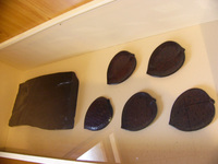 2階埋木細工展示台.jpg
