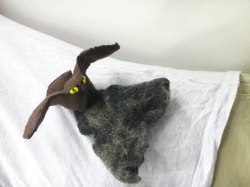 ピン留めタカノ置物.JPG
